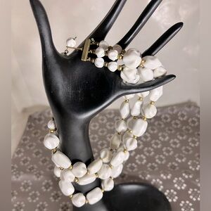 Vintage White & Gold chunky Beaded Chocker Necklace